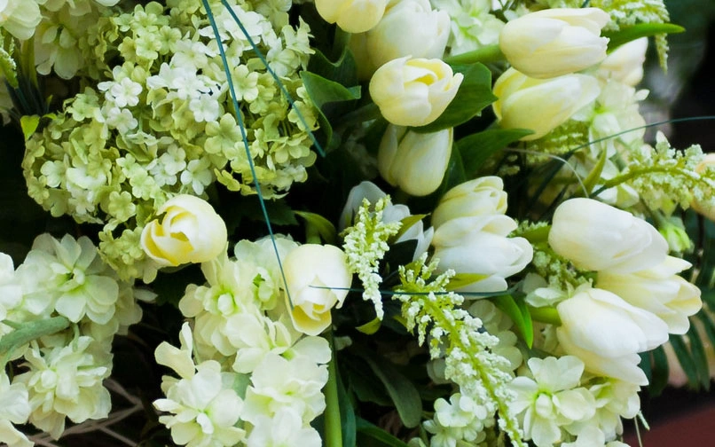 Shop Olney's Flowers Sympathy Arrangements Collection